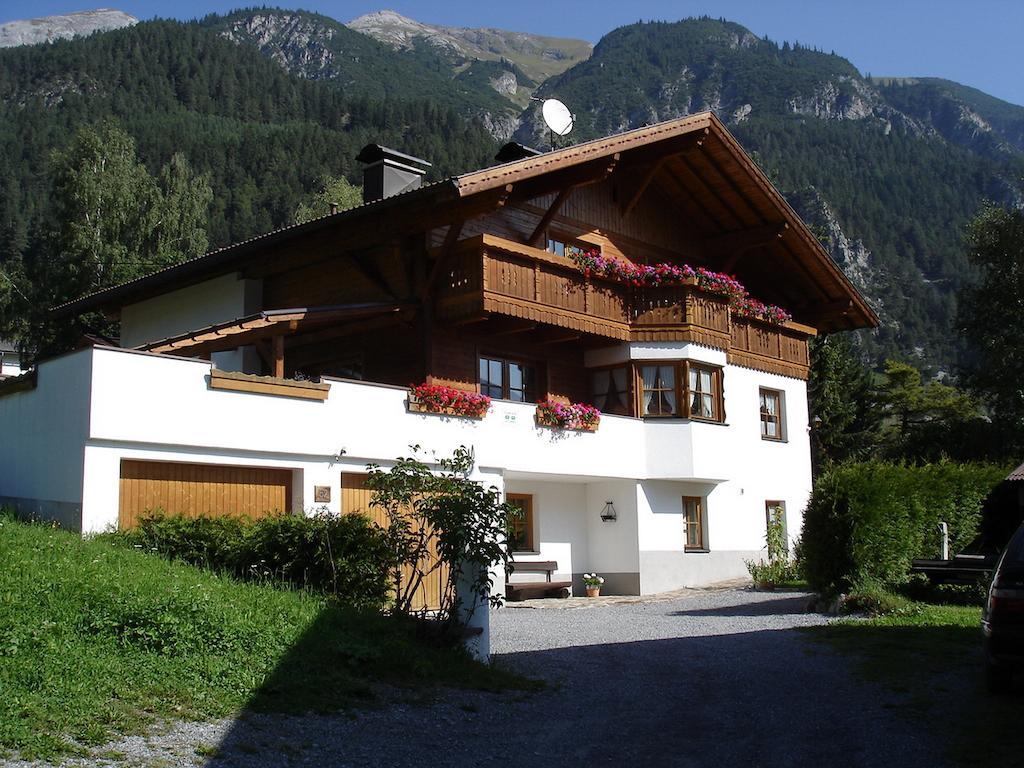 Ferienwohnung Apart Elisabeth Pettneu am Arlberg Exterior foto
